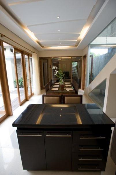 Villa Travis Seminyak  Bagian luar foto