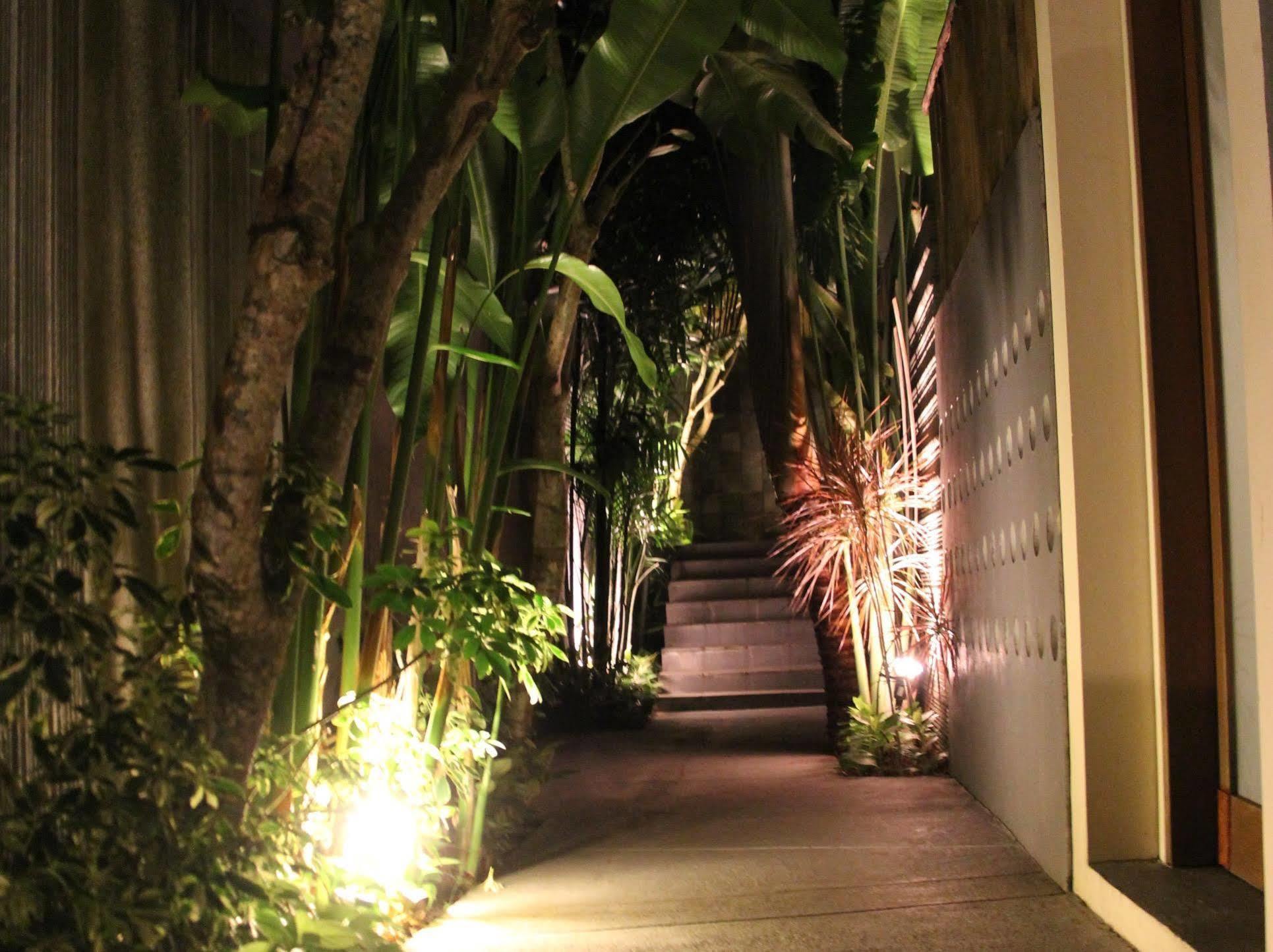 Villa Travis Seminyak  Bagian luar foto