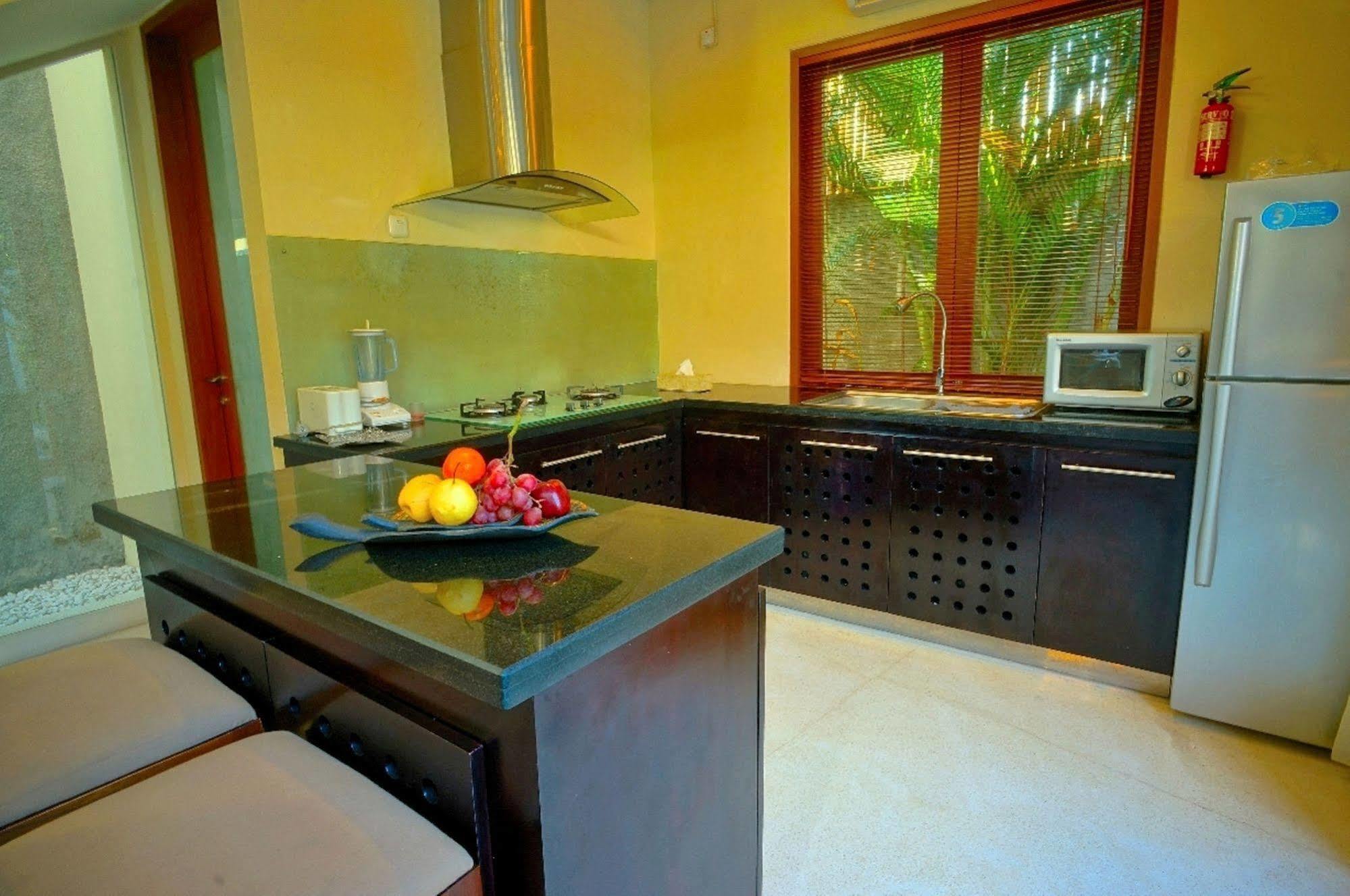 Villa Travis Seminyak  Bagian luar foto