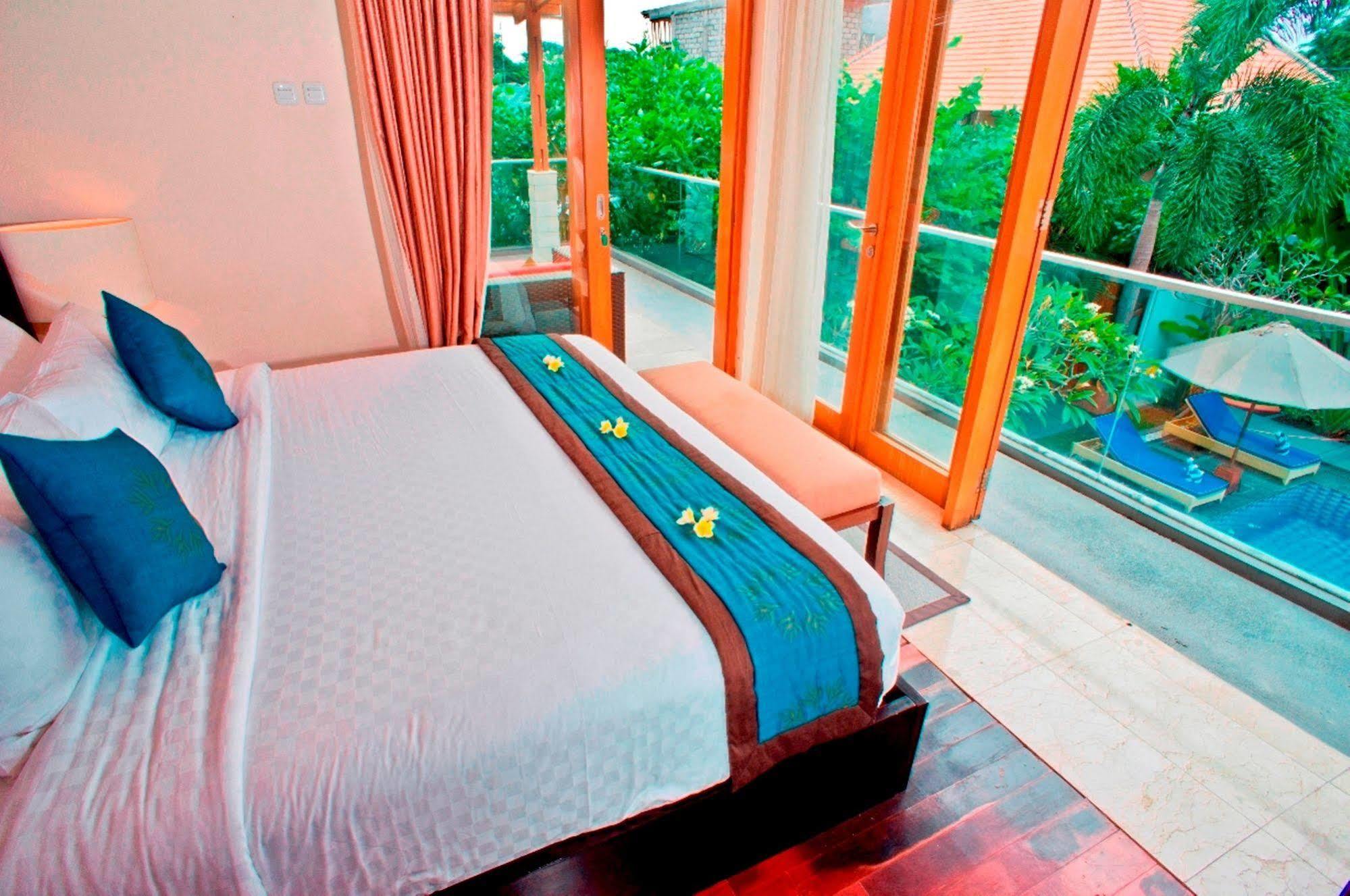 Villa Travis Seminyak  Bagian luar foto